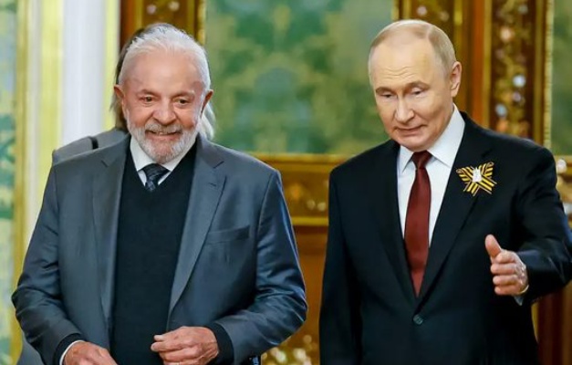 Lula fala com Putin por telefone sobre reunião com Trump e guerra na Ucrânia