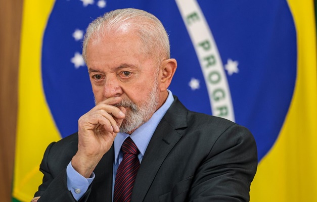 Lula irá a Porto Alegre no domingo com 9 ministros, diz Pimenta