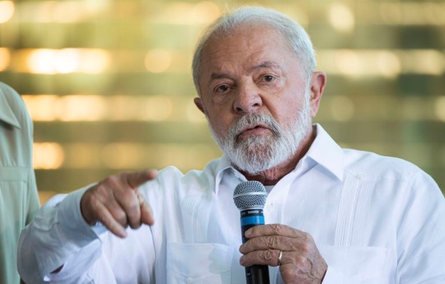Lula mantém agenda no Alvorada e se encontra com Rui Costa às 15h