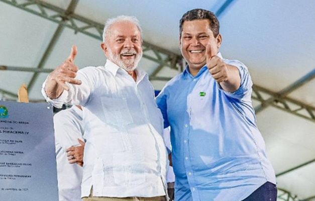 Lula parabeniza Alcolumbre e defende "harmonia"