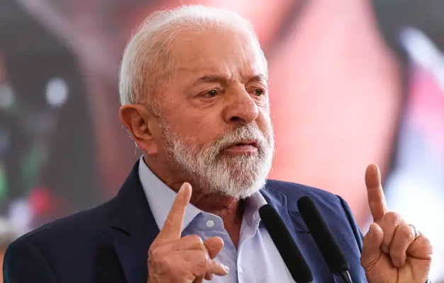 Lula pede aos bancos nova forma de financiar o desenvolvimento