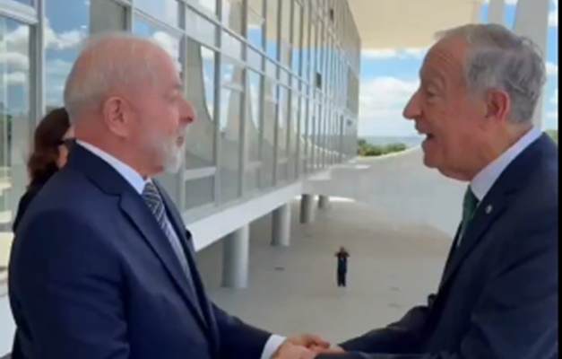 Lula recepciona presidente de Portugal no Palácio do Planalto