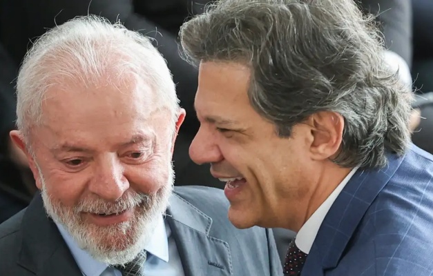 Lula tem tudo para ser muito competitivo e até favorito em 2026, avalia Haddad