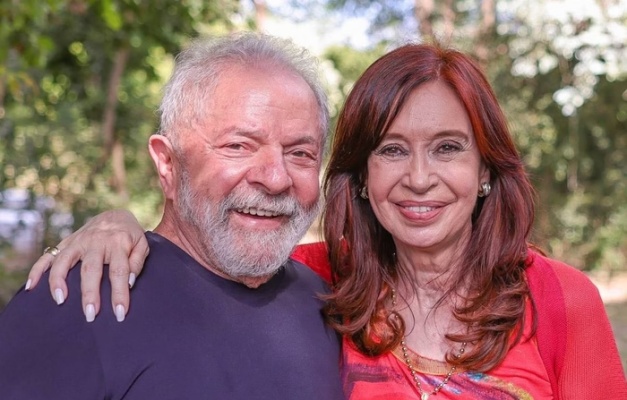 Lula visitará Cristina Kirchner em prisão domiciliar na Argentina