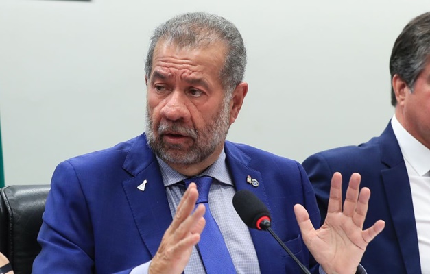 Lupi diz que 'agiu a tempo' diante de denúncias no INSS, demitiu diretor e instalou apuração