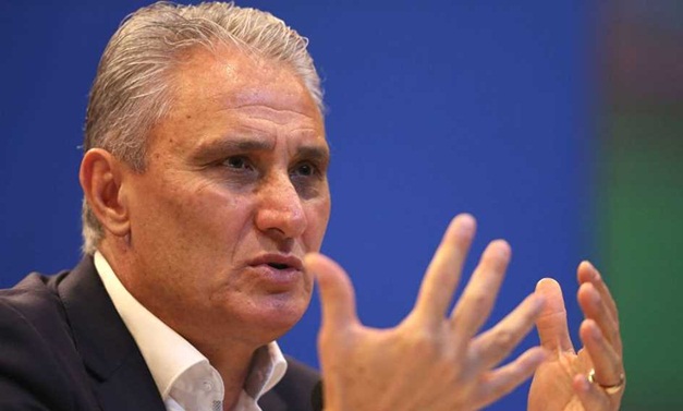 Lutar contra corrupção 'é muito maior que a seleção brasileira', diz Tite