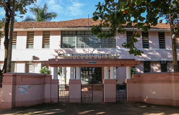 Lyceu de Goiânia guarda história sobre a educação da capital
