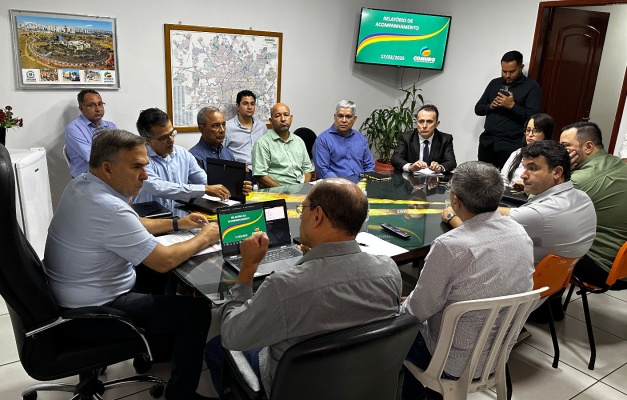 Mabel cobra eficiência da Comurg e reforça recuperação da estatal