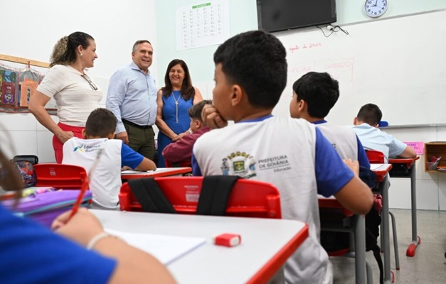 Mabel confirma bônus para servidores da Educação já em dezembro