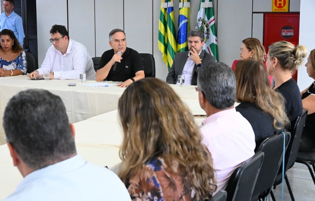 Mabel detalha pagamento a prestadores da Saúde em Goiânia