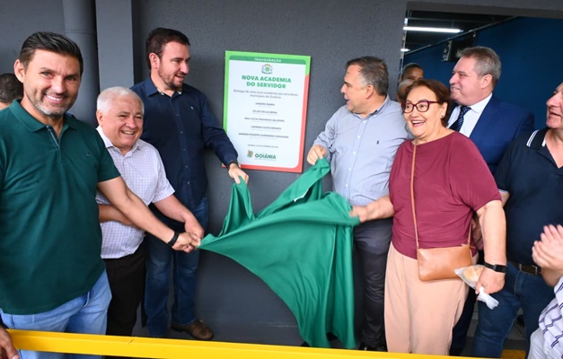 Mabel entrega melhorias no Paço Municipal em Goiânia