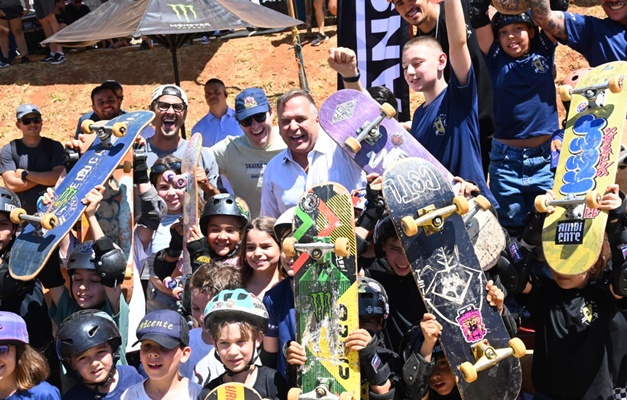 Mabel inaugura revitalização da Praça do Bacião no Setor Sul em Goiânia 