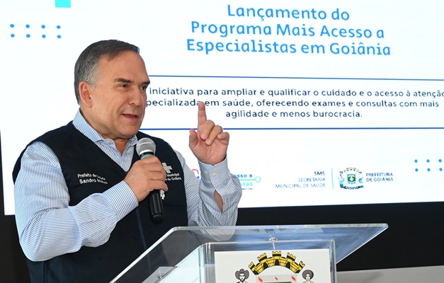 Mabel promete agilizar atendimento médico especializado em Goiânia