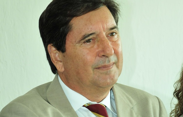 Maguito Vilela é internado em Goiânia para tratamento contra a covid-19