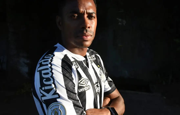 Maioria do STF mantém prisão do ex-jogador Robinho