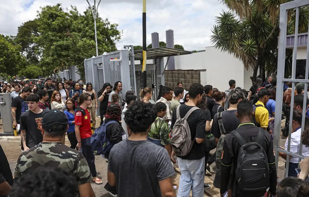 Mais de 5,3 milhões de pessoas já se inscreveram no Enem deste ano