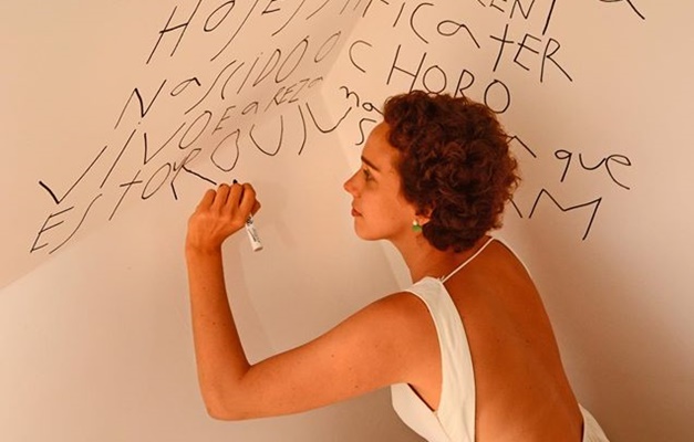 Mana Bernardes participa de Serigrafada na Plus Galeria