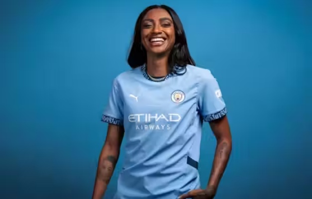 Manchester City feminino contrata sua primeira jogadora brasileira