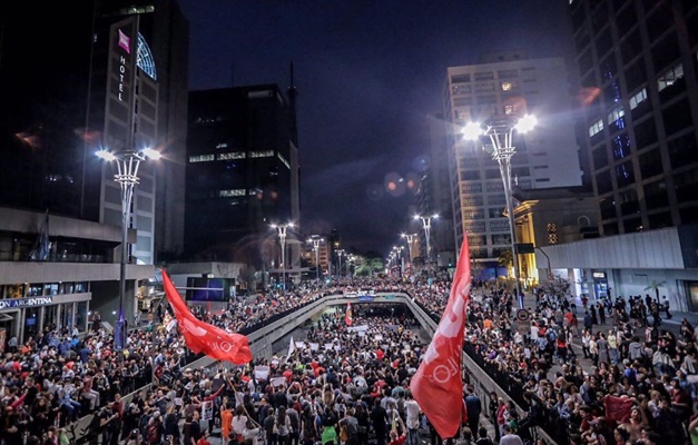 Manifestantes pedem saída de Temer e novas eleições