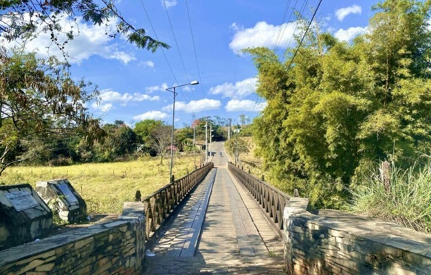 Manifesto pede tombamento de ponte histórica de Corumbá de Goiás Manifesto pede tombamento de ponte histórica de Corumbá de Goiás