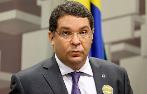 Mansueto é exonerado e Bruno Funchal é nomeado para o comando do Tesouro