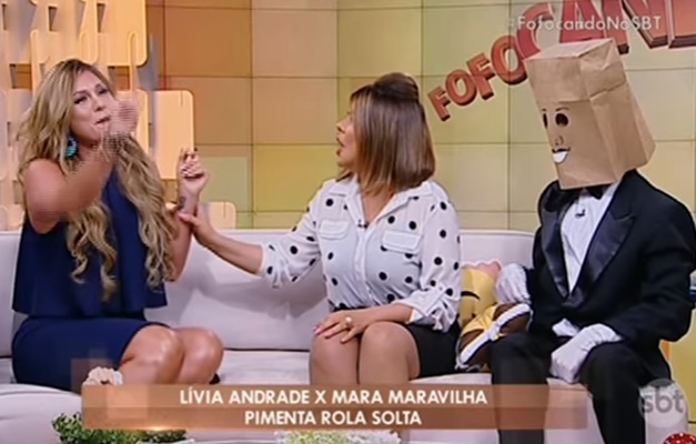 Mara Maravilha bate boca com Lívia Andrade no 'Fofocando' do SBT