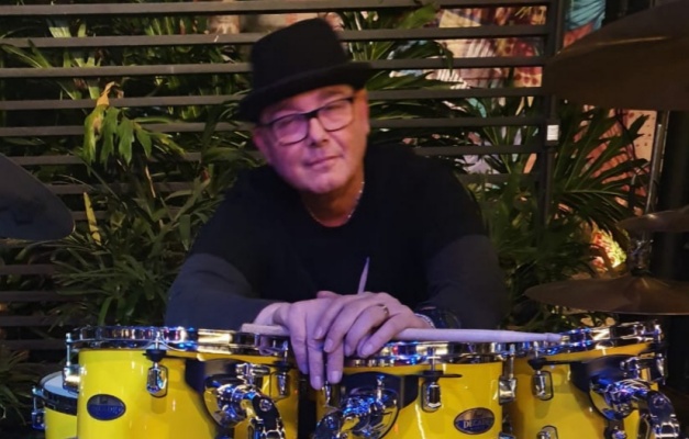 Marcão Britto lança Brazilian Drummer com workshop em Goiânia