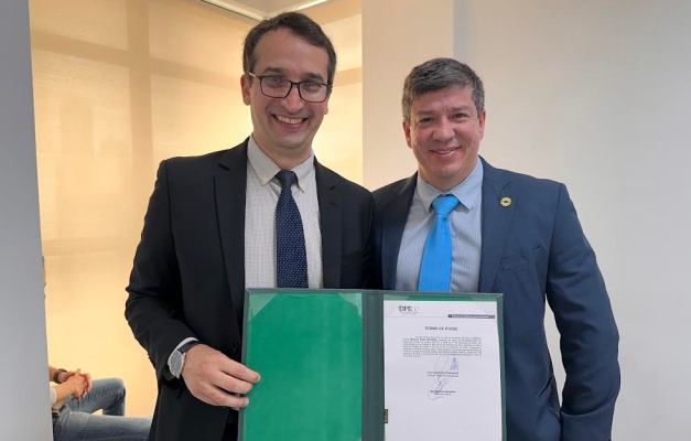 Márcio Rosa Moreira toma posse no cargo de corregedor-geral da DPE-GO