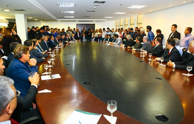 Marconi garante instalação e ampliação de mais 20 empresas em Goiás
