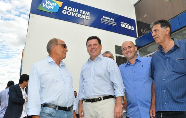Marconi inaugura Vapt Vupt em Inhumas (GO)