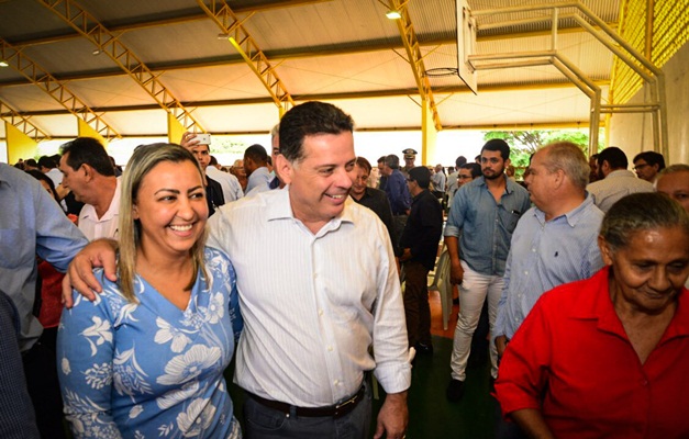 Marconi olha para a carência de cada município, diz prefeita de Israelândia