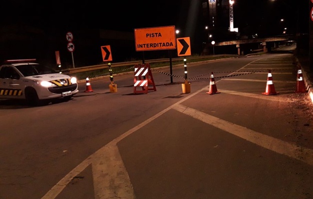 Marginal Botafogo é interditada entre avenidas Independência e Anhanguera