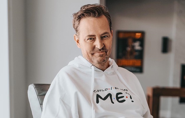 Matthew Perry é enterrado com presença de colegas da série 'Friends'
