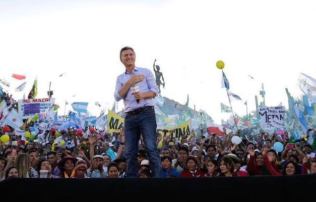 Mauricio Macri é eleito presidente da Argentina