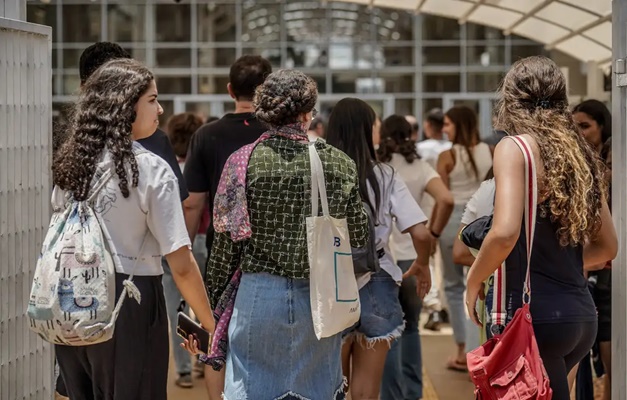 MEC autoriza mais vagas de direito e medicina em instituições privadas