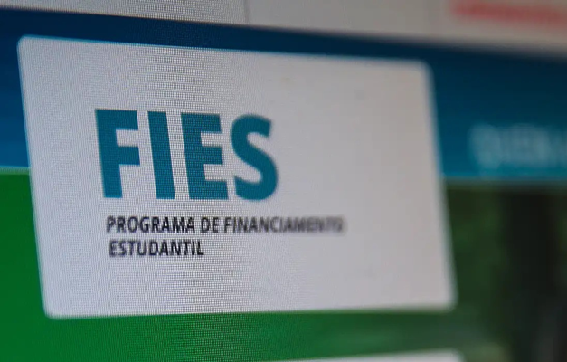 MEC publica edital para oferta de vagas remanescentes do FIES