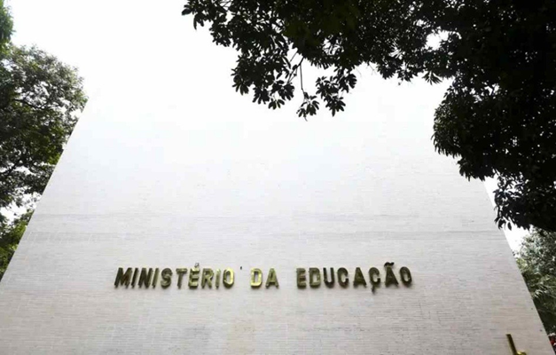 MEC publica portaria que regulamenta as novas regras do EAD
