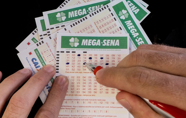 Mega-Sena pode pagar o prêmio de R$ 3 milhões neste sábado (24/6)