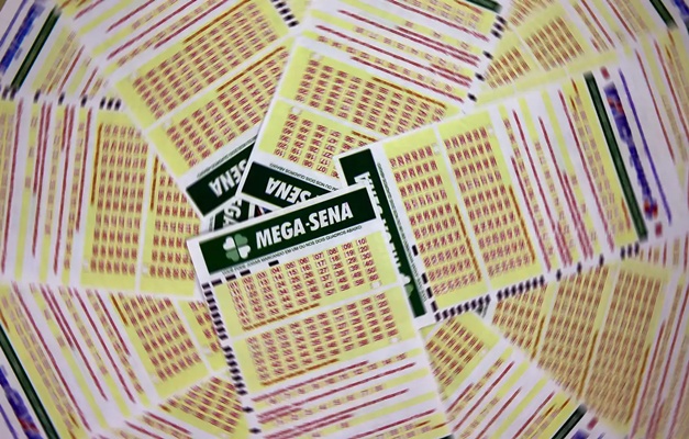 Mega-Sena sorteia prêmio acumulado em R$ 38 milhões neste sábado (12)
