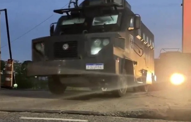 Megaoperação no Rio com 2,5 mil policiais mira traficantes do Comando Vermelho