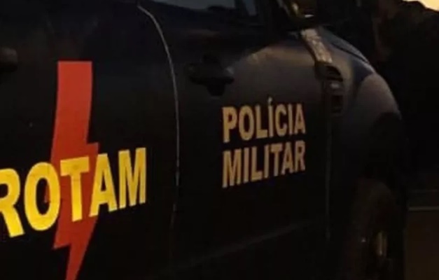 Membro de facção criminosa morre em troca de tiros com policiais em Goiânia 