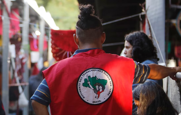 Membros do MST invadem prédios do Incra em Goiás e outros 21 estados