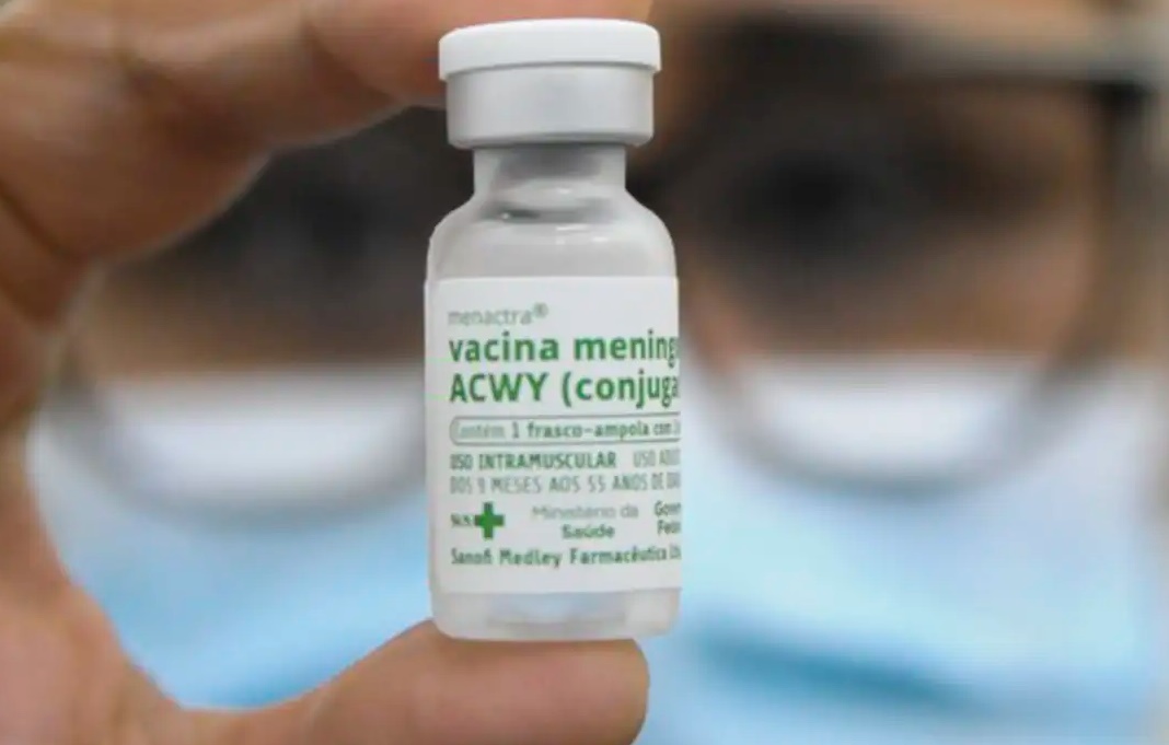 Meningite: entenda como fica vacinação com ACWY após mudança nas doses