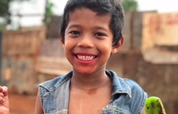 Menino de 7 anos encontrado morto em mata é velado em Goiânia