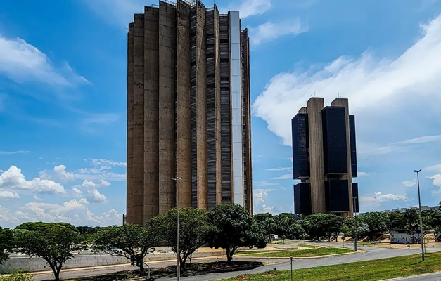 Mercado financeiro reduz projeção de inflação para 5,17% em 2025