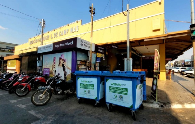 Mercados municipais ficam mais limpos com instalação de contêineres de lixo