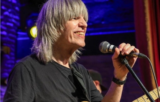 Mike Stern e banda internacional se apresentam em Goiânia