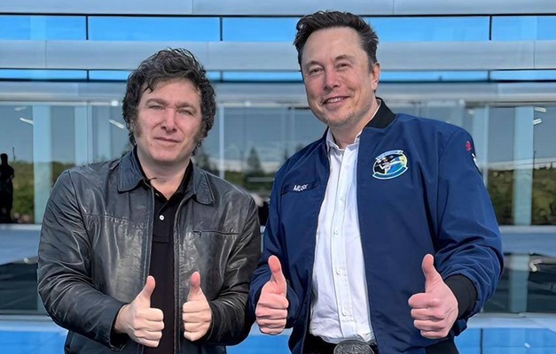 Milei oferece a Elon Musk 'a ajuda que precisar' no embate com o STF