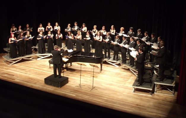 Milton Nascimento e Pixinguinha inspiram apresentação do Coro Sinfônico