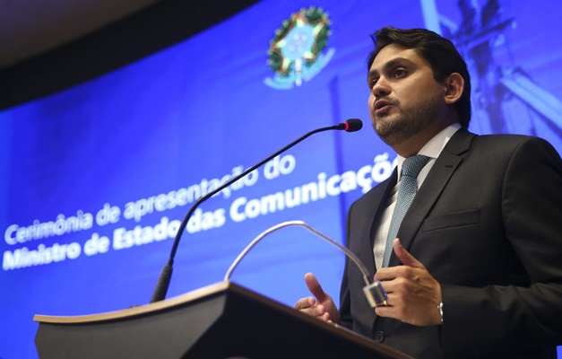 Ministro das Comunicações toma posse e promete promover inclusão digital